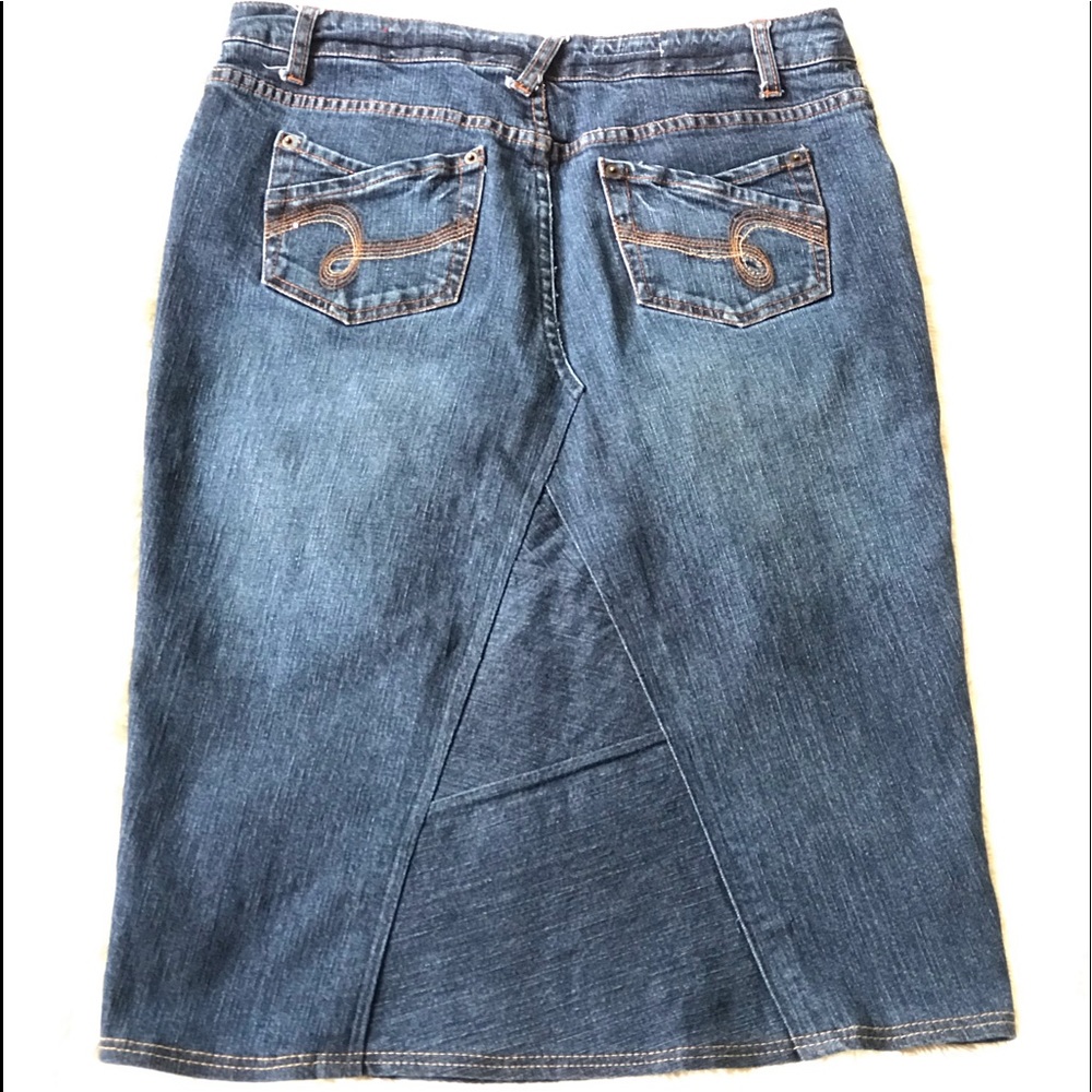 Custom Delarosa Jean Skirt - Picture 2 of 8